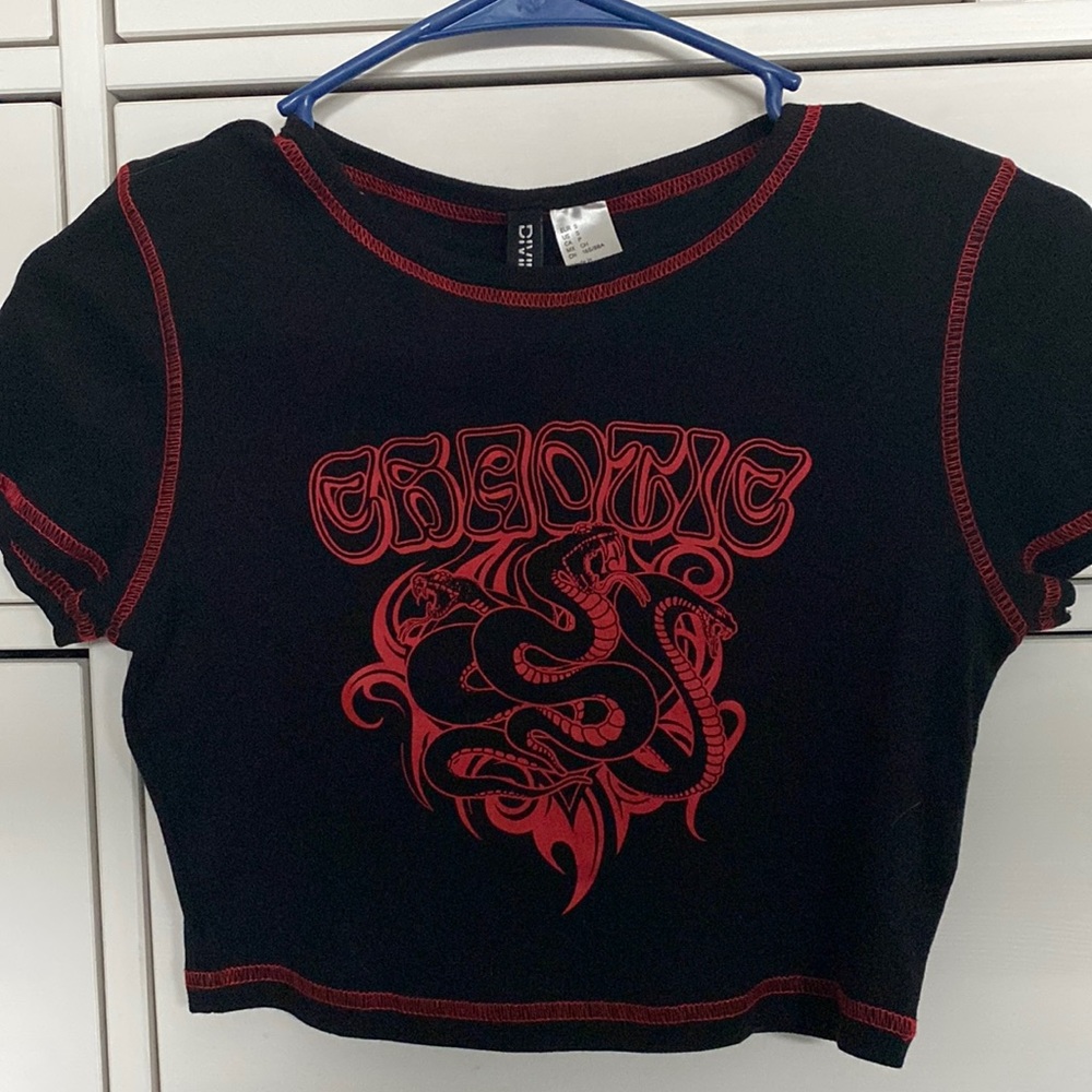“chaotic” snake top
